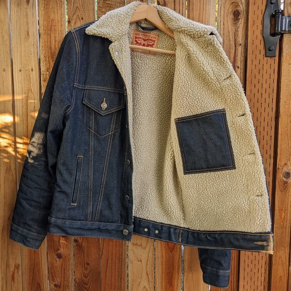 Levi's Men's Denim Sherpa Trucker Winter Jacket - Picture 4 of 4